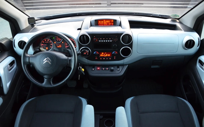 Citroen Berlingo cena 29999 przebieg: 185916, rok produkcji 2012 z Bełchatów małe 466